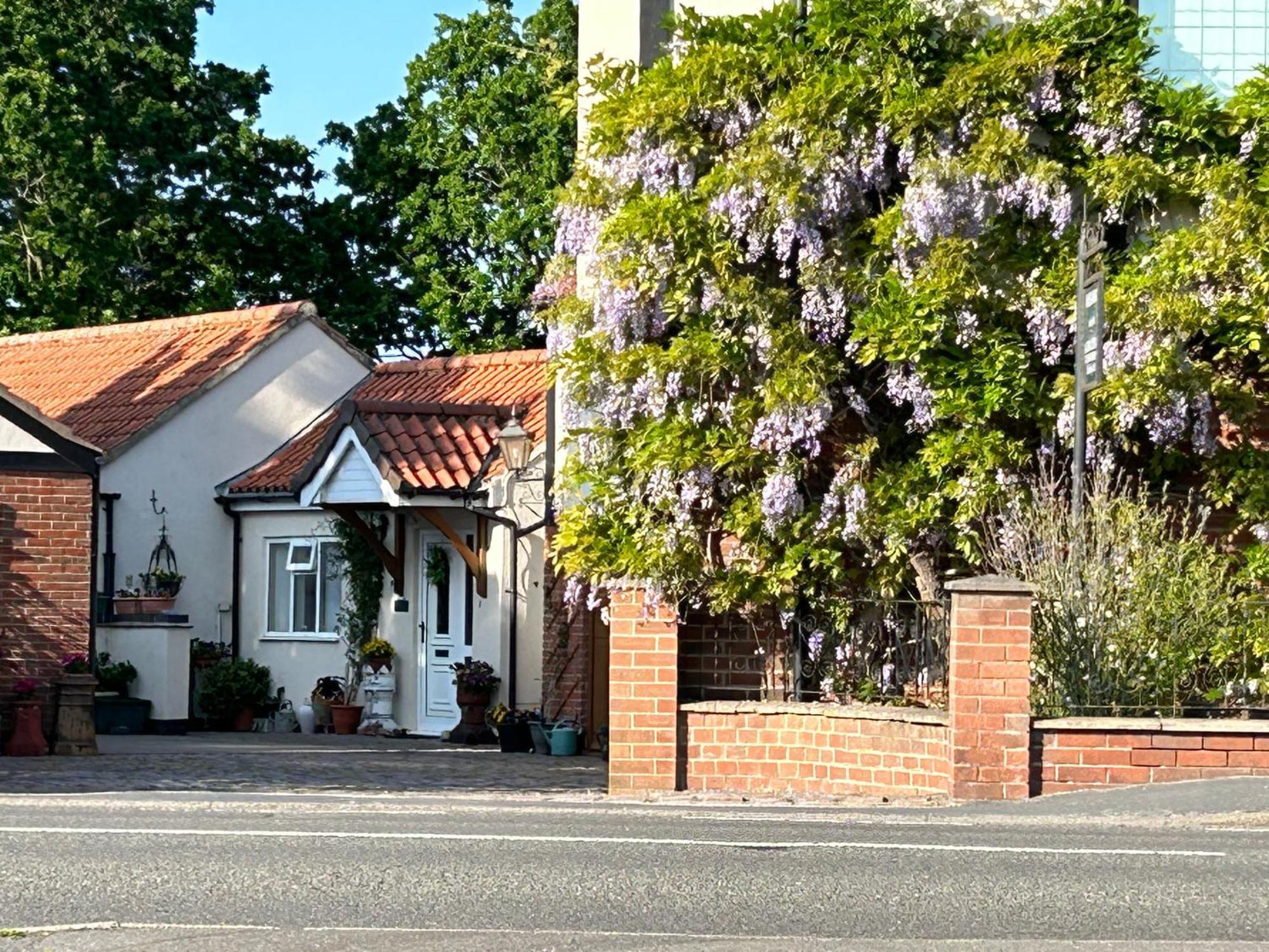 Acorn Cottage Олертън Екстериор снимка